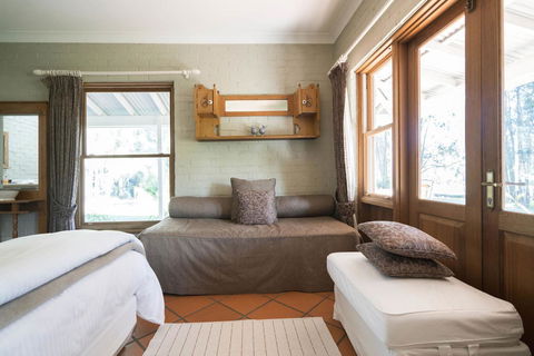 Thistle Hill Guesthouse - Walk To Many Wineries And Restaurants - Accommodation in Bendigo 39