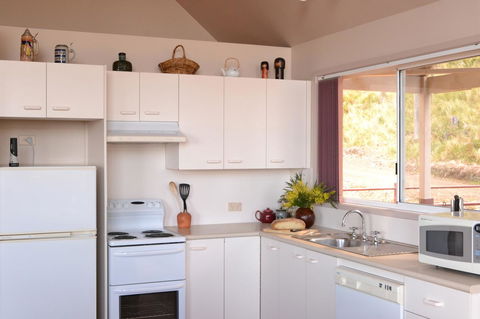 Bundle Hill Cottages - Accommodation in Bendigo 41