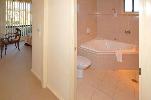 Potters Apartments - Accommodation in Bendigo 12