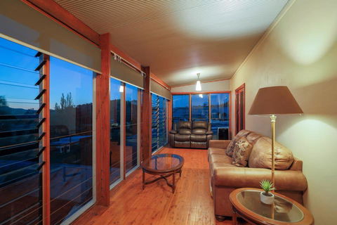 Jenkins Street Guesthouse - Accommodation in Bendigo 9