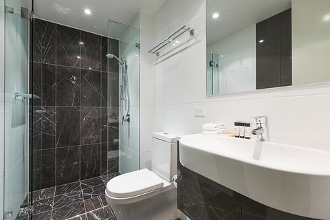 Lakefront 116 Kingston ACT - Accommodation in Bendigo 8