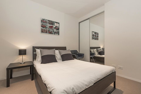 Lakefront 116 Kingston ACT - Accommodation in Bendigo 11