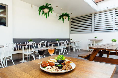 Coniston Hotel Wollongong - Accommodation in Bendigo 10