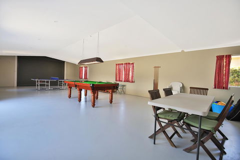 Neptune I Absolute Beachfront I Stunning Views - Accommodation in Bendigo 22