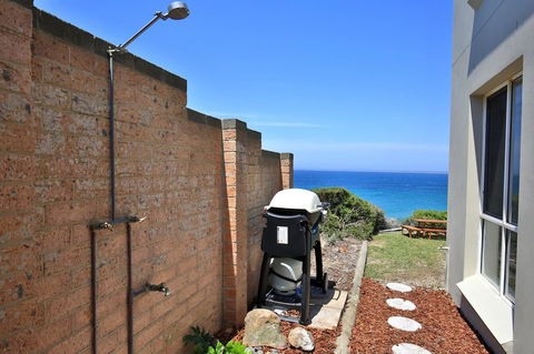Neptune I Absolute Beachfront I Stunning Views - Accommodation in Bendigo 27