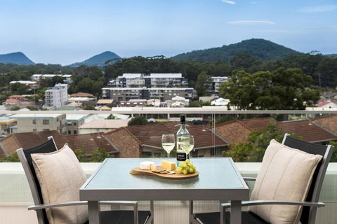 Oaks Nelson Bay Lure Suites - Accommodation in Bendigo 5