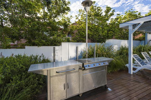 Oaks Nelson Bay Lure Suites - Accommodation in Bendigo 7