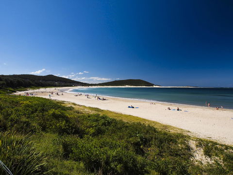 Oaks Nelson Bay Lure Suites - Accommodation in Bendigo 4