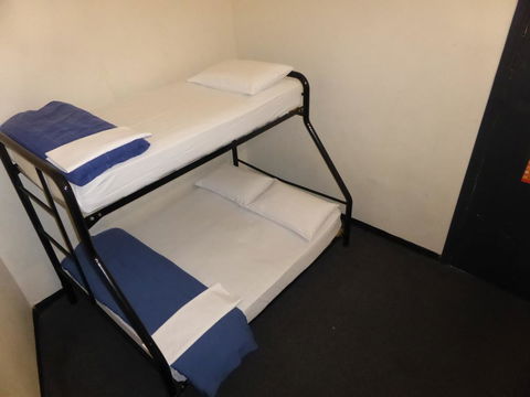 Maze Backpackers - Sydney - Accommodation in Bendigo 21