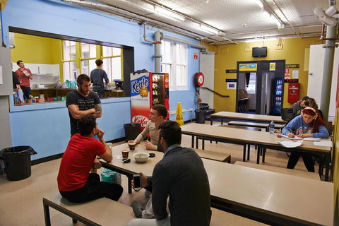 Maze Backpackers - Sydney - Accommodation in Bendigo 15