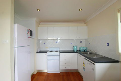 Anglesea, 17 Hodgson Street - Accommodation in Bendigo 3