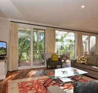 Villa Chianti located within Cypress Lakes - Accommodation in Bendigo