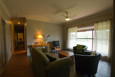Ironstone Estate Lovedale - Accommodation in Bendigo 34