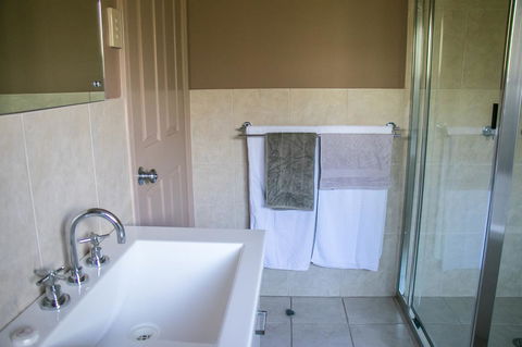 Ironstone Estate Lovedale - Accommodation in Bendigo 27