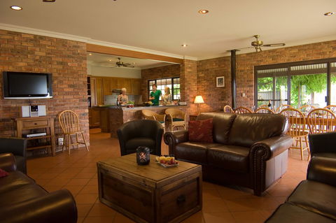 Ironstone Estate Lovedale - Accommodation in Bendigo 30