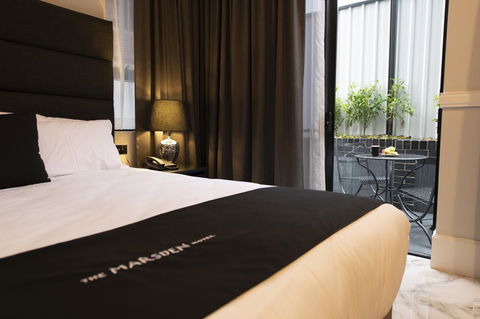 Holiday Inn & Suites - Parramatta Marsden Street, An IHG Hotel - Accommodation in Bendigo 1