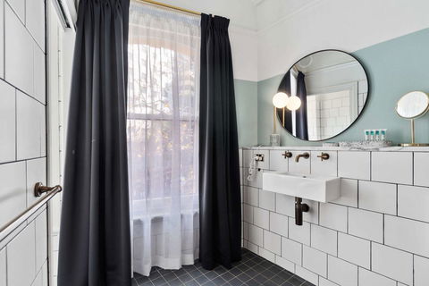 Hotel Harry, Ascend Hotel Collection - Accommodation in Bendigo 35