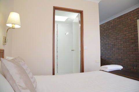 Sapphire Waters Motor Inn - Accommodation in Bendigo 31