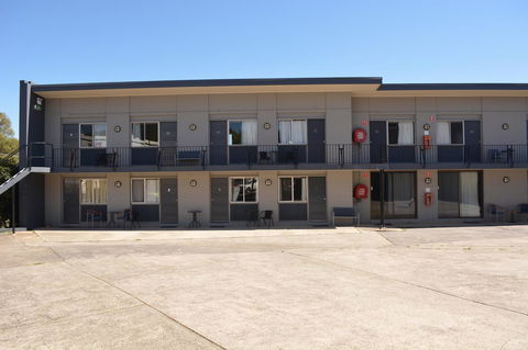 Commercial Hotel Motel Lithgow - Accommodation in Bendigo 0