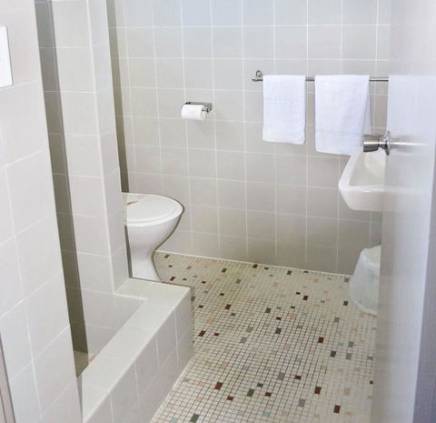 Commercial Hotel Motel Lithgow - Accommodation in Bendigo 16