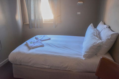 Commercial Hotel Motel Lithgow - Accommodation in Bendigo 22