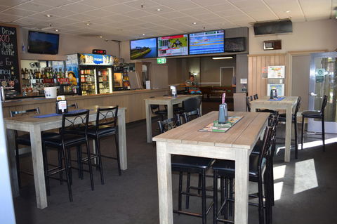 Commercial Hotel Motel Lithgow - Accommodation in Bendigo 4