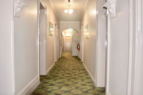 Commercial Hotel Motel Lithgow - Accommodation in Bendigo 13