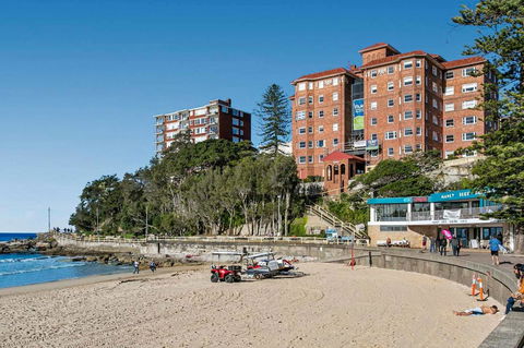 Oversized 2 Bedroom Manly Beach House - Accommodation in Bendigo 9