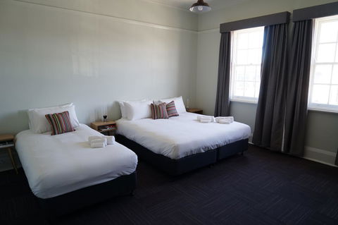 Rosehill Hotel - Accommodation in Bendigo 0