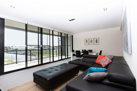 Brand New Executive Apartment - Accommodation in Bendigo 2