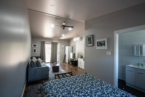 Pound Creek Gallery - Accommodation in Bendigo 16
