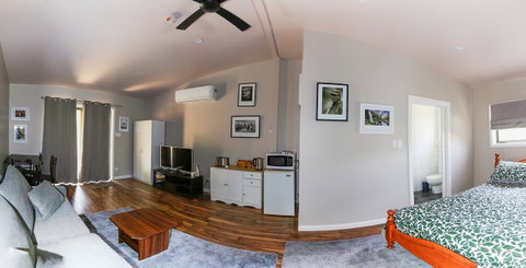 Pound Creek Gallery - Accommodation in Bendigo 0