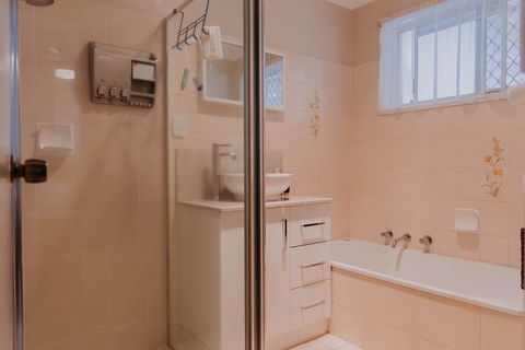 Central Wagga Self Catering Apartment - Accommodation in Bendigo 11