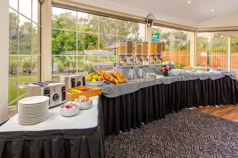 Best Western Plus Hovell Tree Inn - Accommodation in Bendigo 10