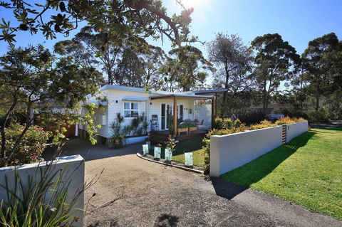Jervis Bay Beach Shack I Pet Friendly - Accommodation in Bendigo 15