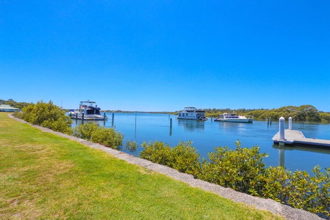 Boathouse Resort (Water Front) - Accommodation in Bendigo 7