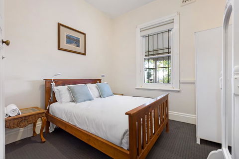 Drummoyne 3 Bedroom Home (62ALE) - Accommodation in Bendigo 3