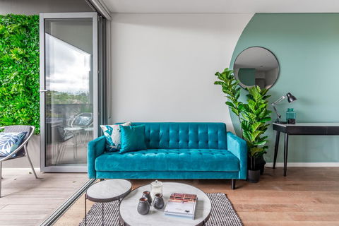 Large Light Luxe 3BDR 2BA Free Parking - Walk To Sydney Uni And RPA - Accommodation in Bendigo 3