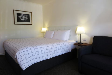 Summerhill Motor Inn - Accommodation in Bendigo 1