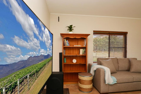 JE Guesthouse, Central To All The Hunter Valley Has To Offer - Accommodation in Bendigo 5
