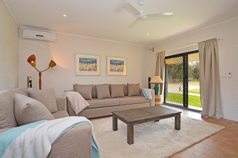 JE Guesthouse, Central To All The Hunter Valley Has To Offer - Accommodation in Bendigo 1