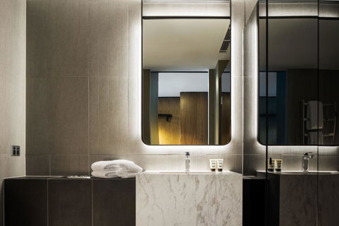 West Hotel Sydney, Curio Collection By Hilton - Accommodation in Bendigo 8