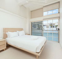 Waterfront Apartment on Sydney Harbour - Accommodation in Bendigo