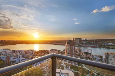 Stunning Sunset Water View 2BEDs On High Rises - Accommodation in Bendigo 4
