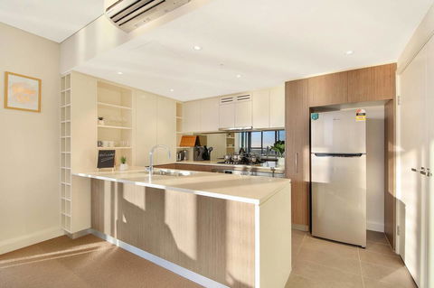 Stunning Sunset Water View 2BEDs On High Rises - Accommodation in Bendigo 8