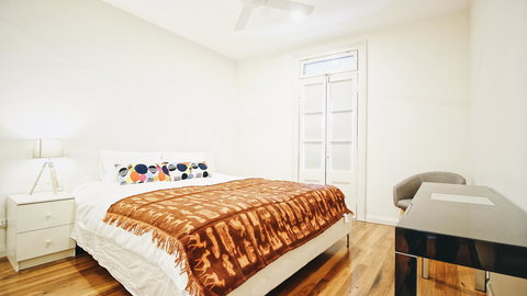 Cozy 5 Bed House In Sydney - Accommodation in Bendigo 26