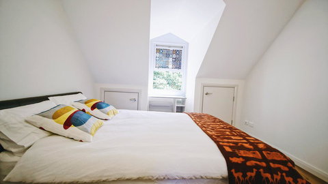 Cozy 5 Bed House In Sydney - Accommodation in Bendigo 18