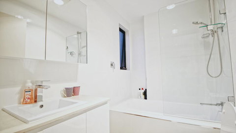 Cozy 5 Bed House In Sydney - Accommodation in Bendigo 25