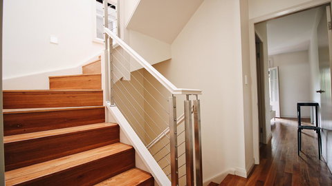 Cozy 5 Bed House In Sydney - Accommodation in Bendigo 4