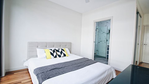 Cozy 5 Bed House In Sydney - Accommodation in Bendigo 13